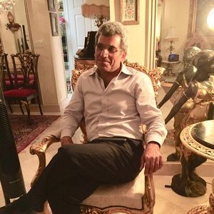 Meet your Posher, Shahin